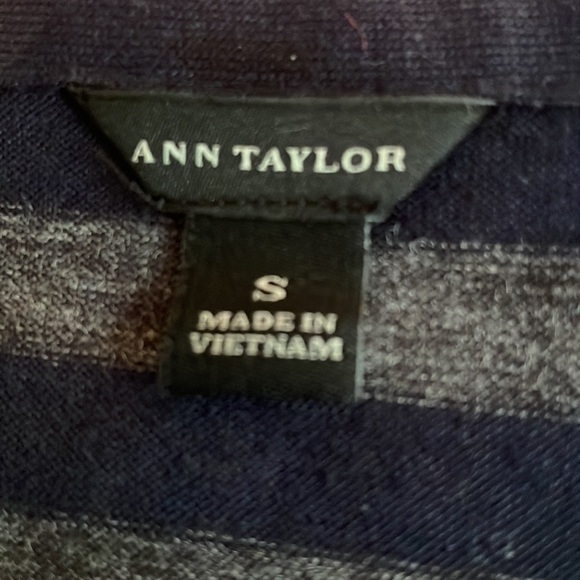 ANN Taylor Navy Gray Striped Cardigan S - Picture 5 of 5